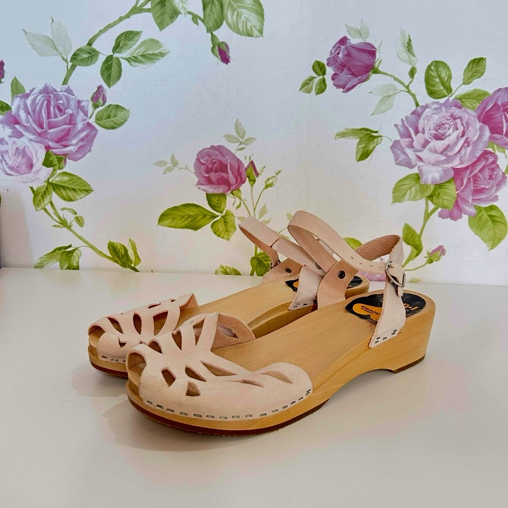 SWEDISH HASBEEN’S - WOODEN SANDAL - LIGHT PINK - 9